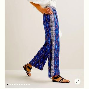 Anthropologie Vale wide legged cropped pants.